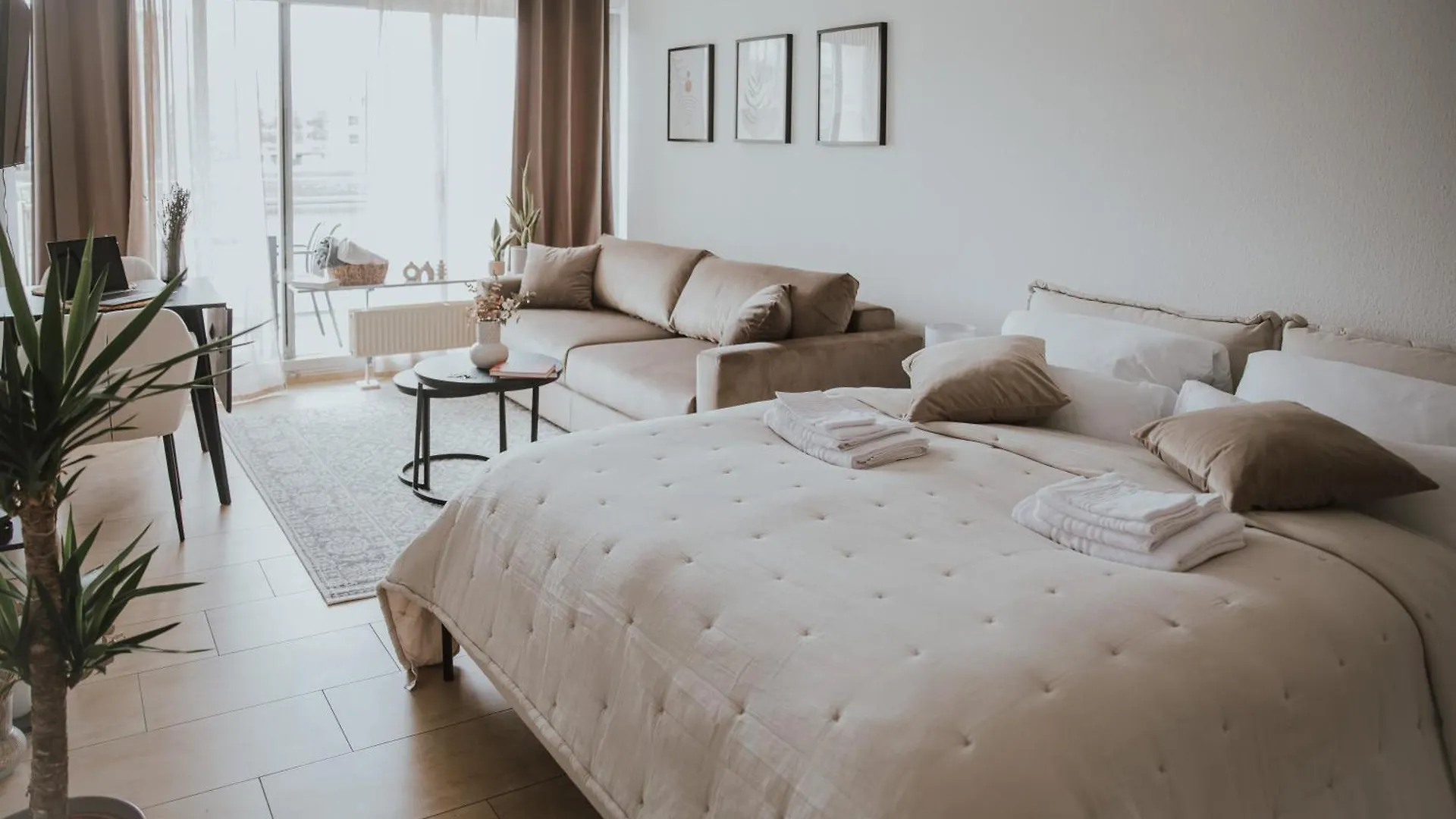Moderne Wohnung Mit Weserblick Und Uferpromenade 브레멘 0*,  독일